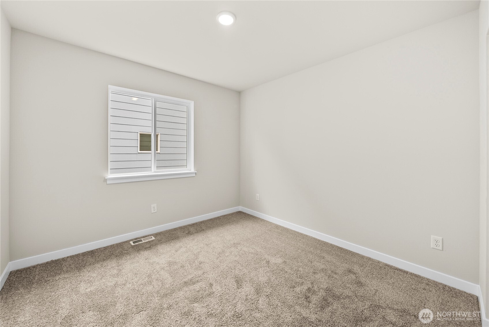 7758 42nd Place Property Photo 26