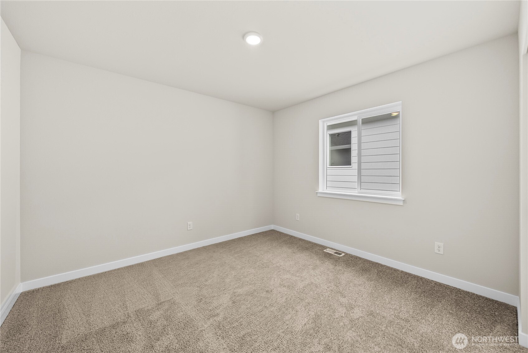 7758 42nd Place Property Photo 27