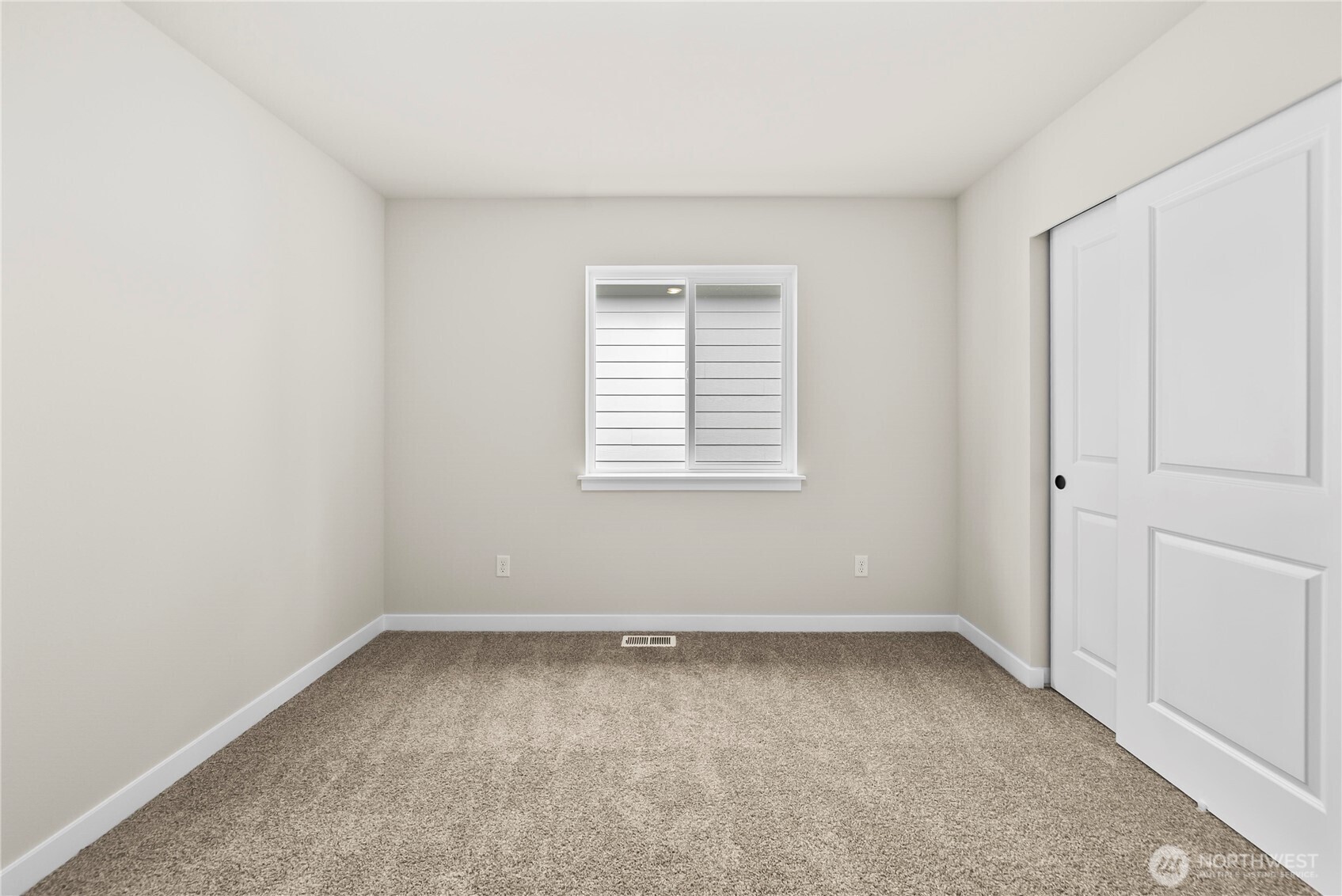 7758 42nd Place Property Photo 28