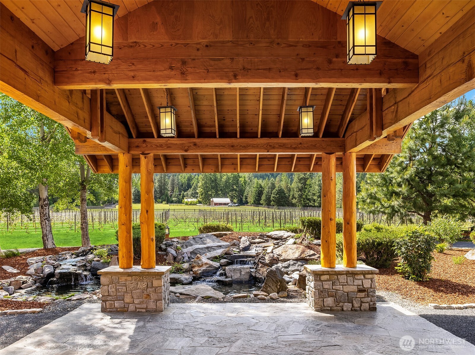 17913 River Road Property Photo 6