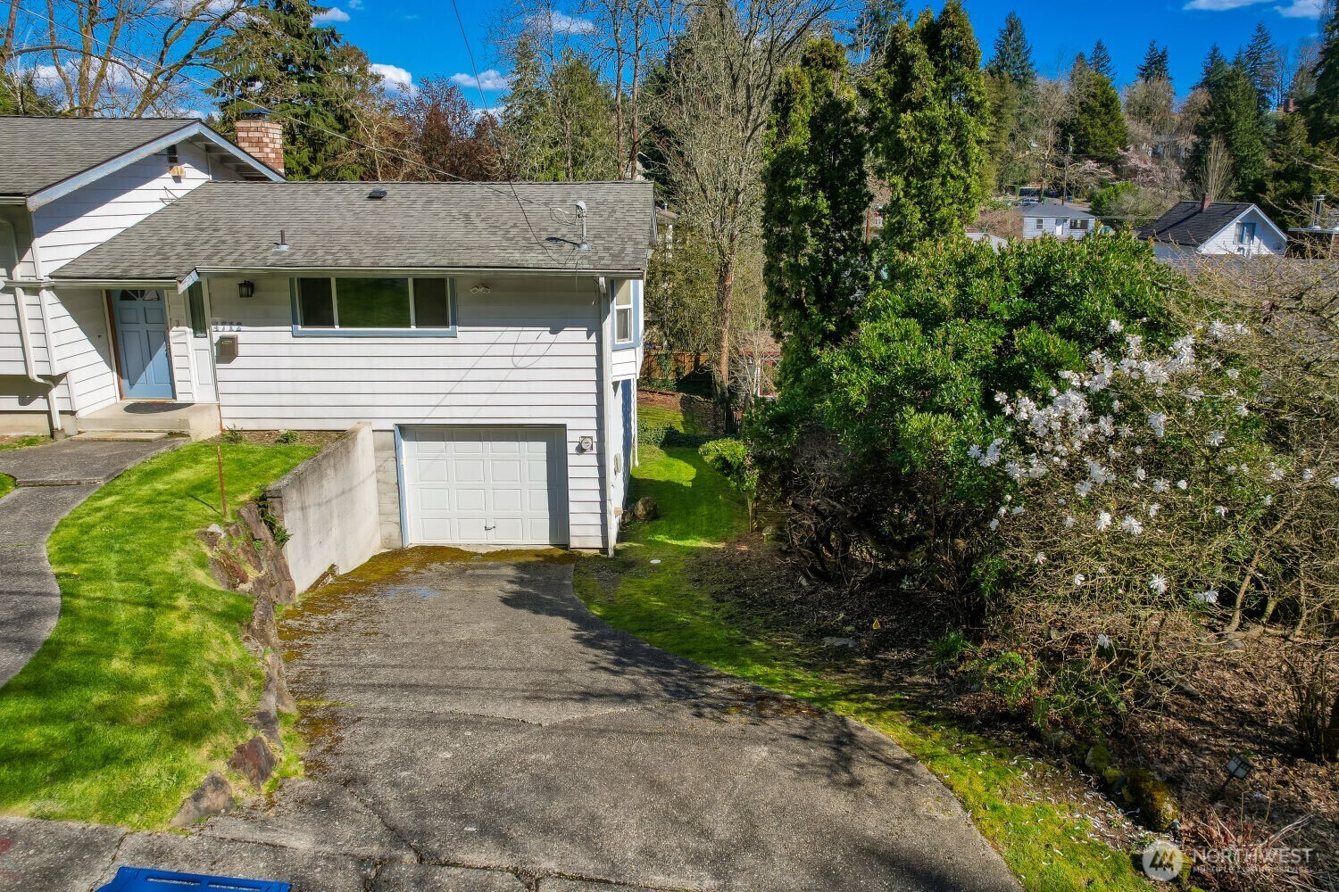 4712 44th Avenue Property Photo 10