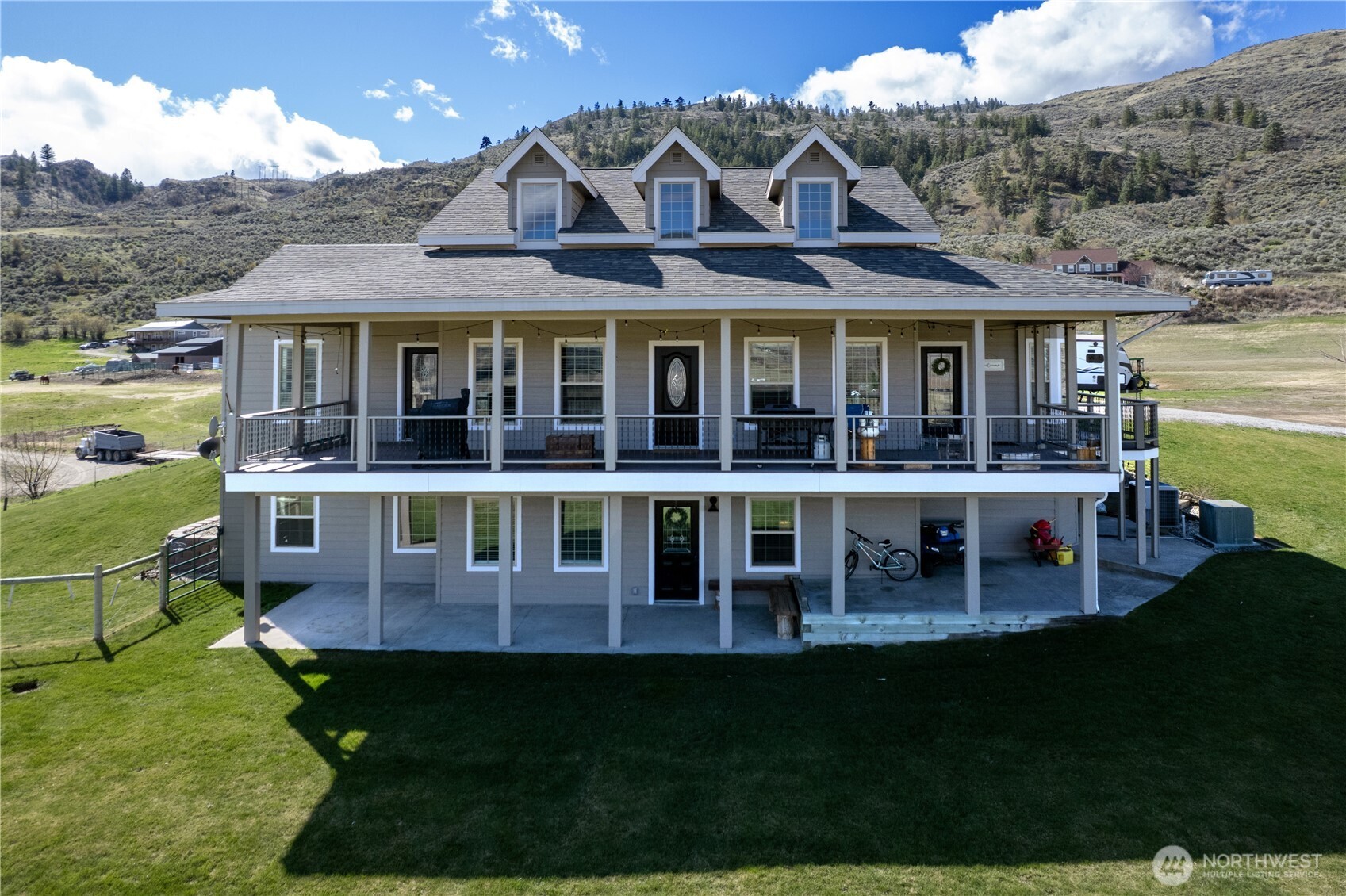31 Rooster Flats Property Photo 1