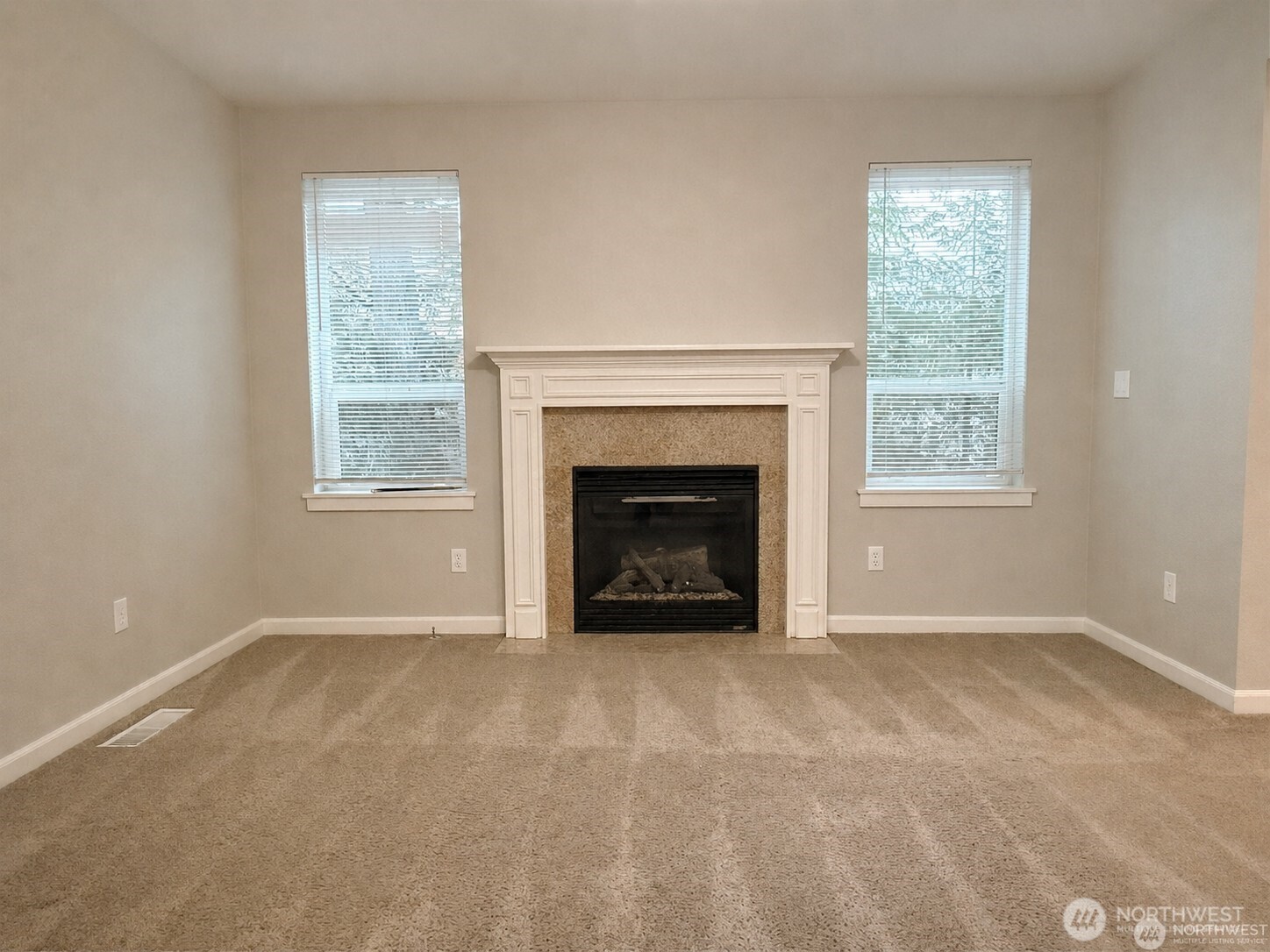 4158 Se Fairway Circle Property Photo 6