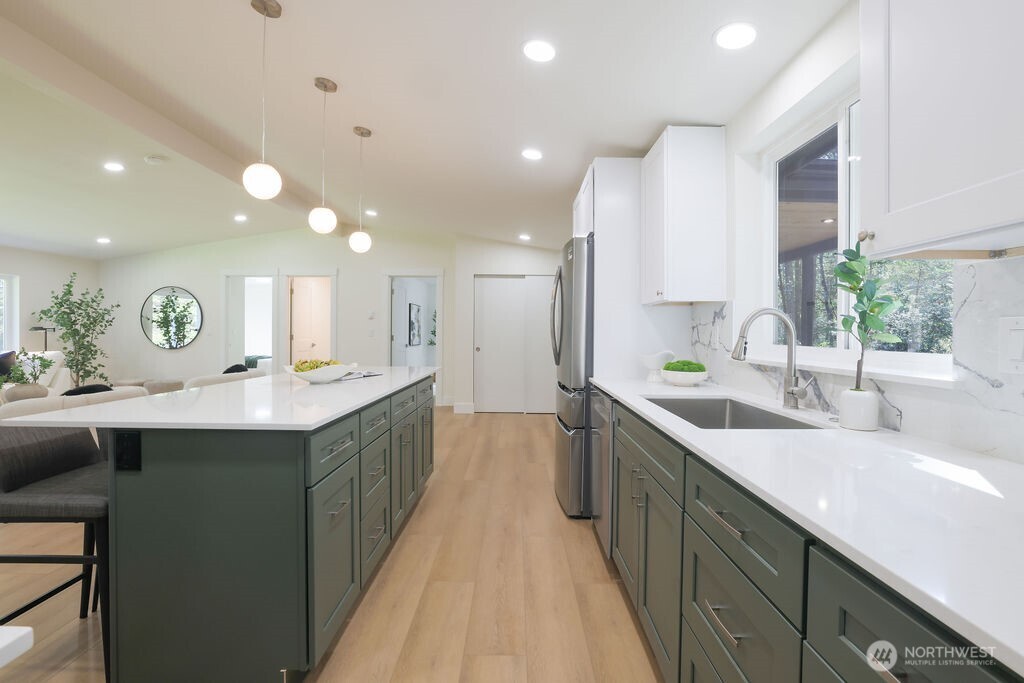 13317 Bandix Road Property Photo 6