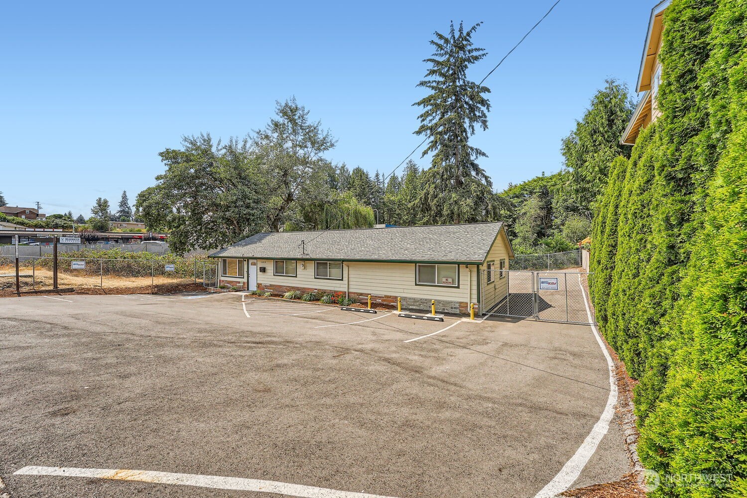 1409 Union Avenue Property Photo 3