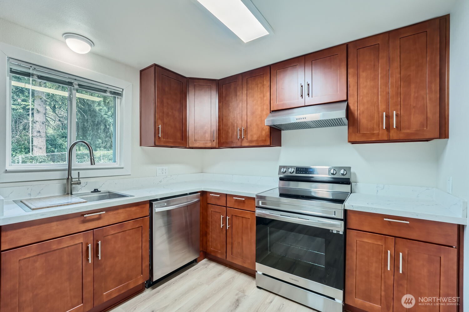 1409 Union Avenue Property Photo 11