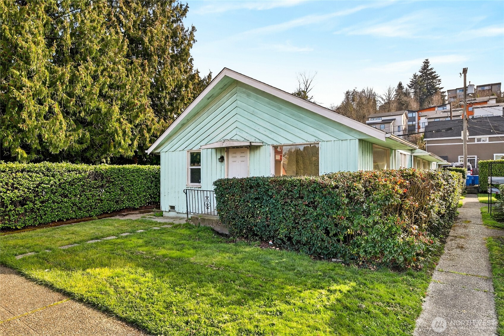 5222 -36 Delridge Way Property Photo 11