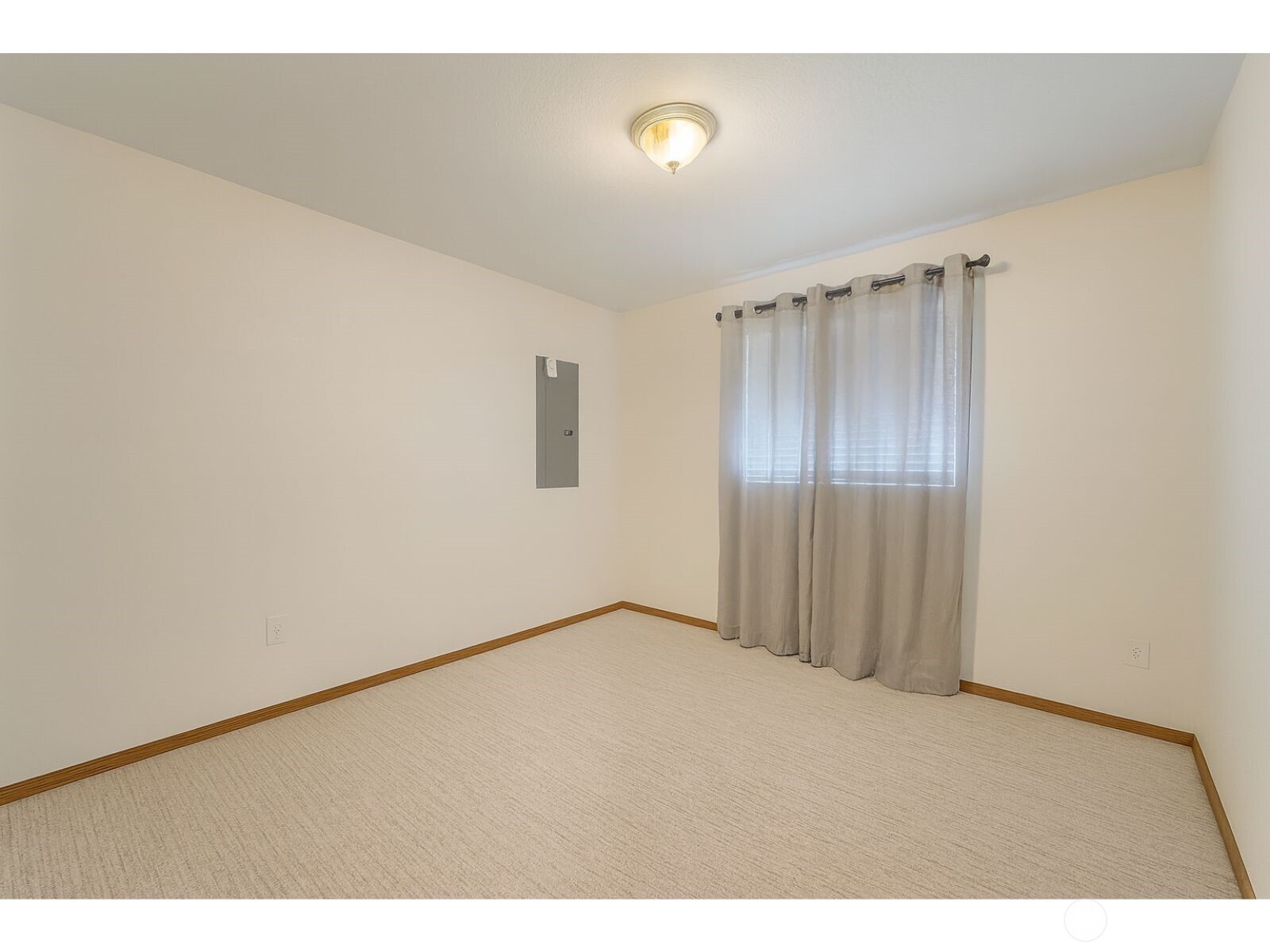 280 E Clonakilty Drive Property Photo 10