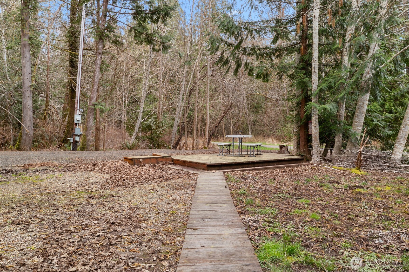 170 E Lakeshore Drive Property Photo 10