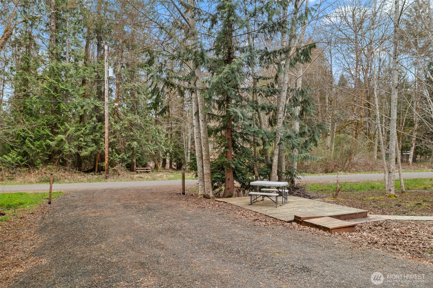 170 E Lakeshore Drive Property Photo 12