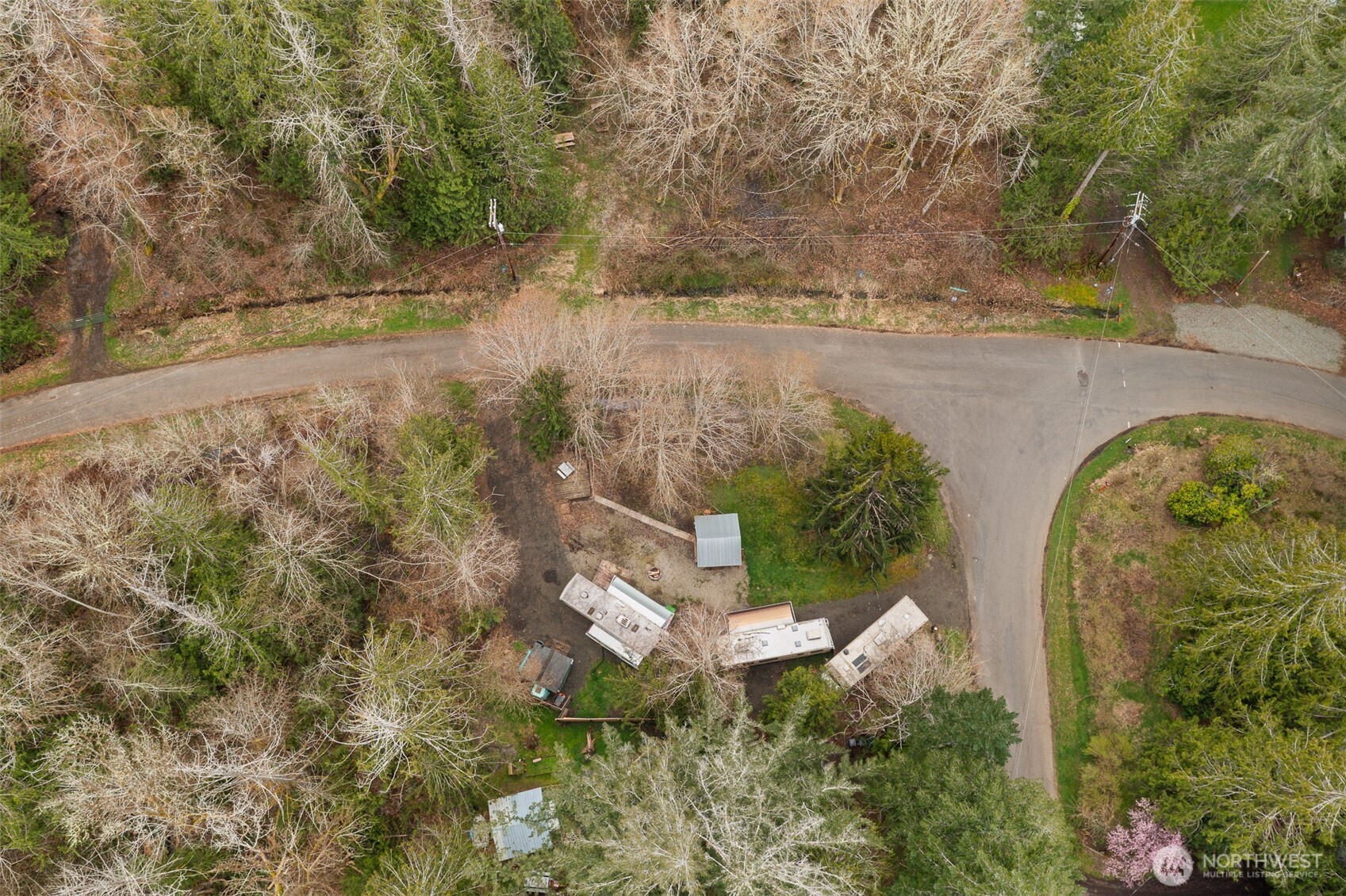 170 E Lakeshore Drive Property Photo 24