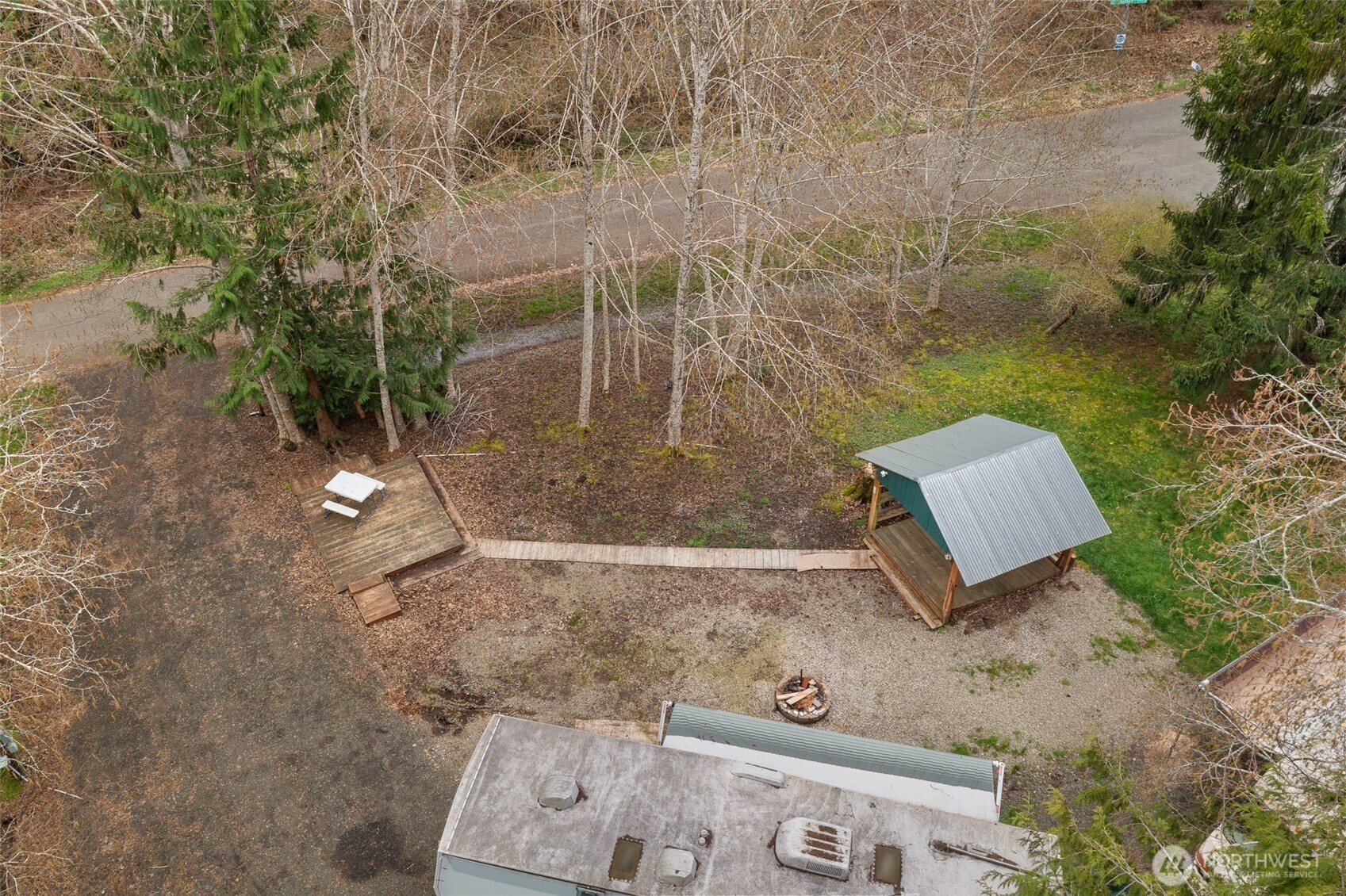 170 E Lakeshore Drive Property Photo 25