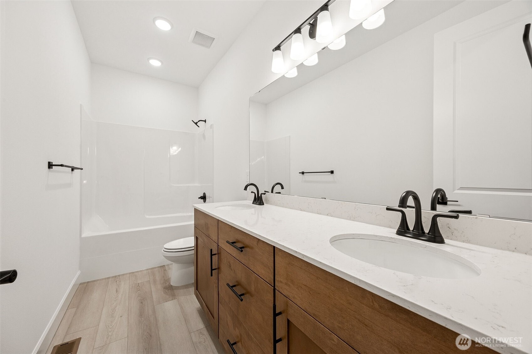 13910 180th Street 23 Property Photo 18