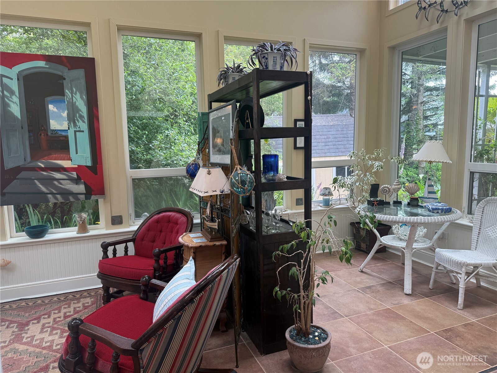 33704 J Place Property Photo 6