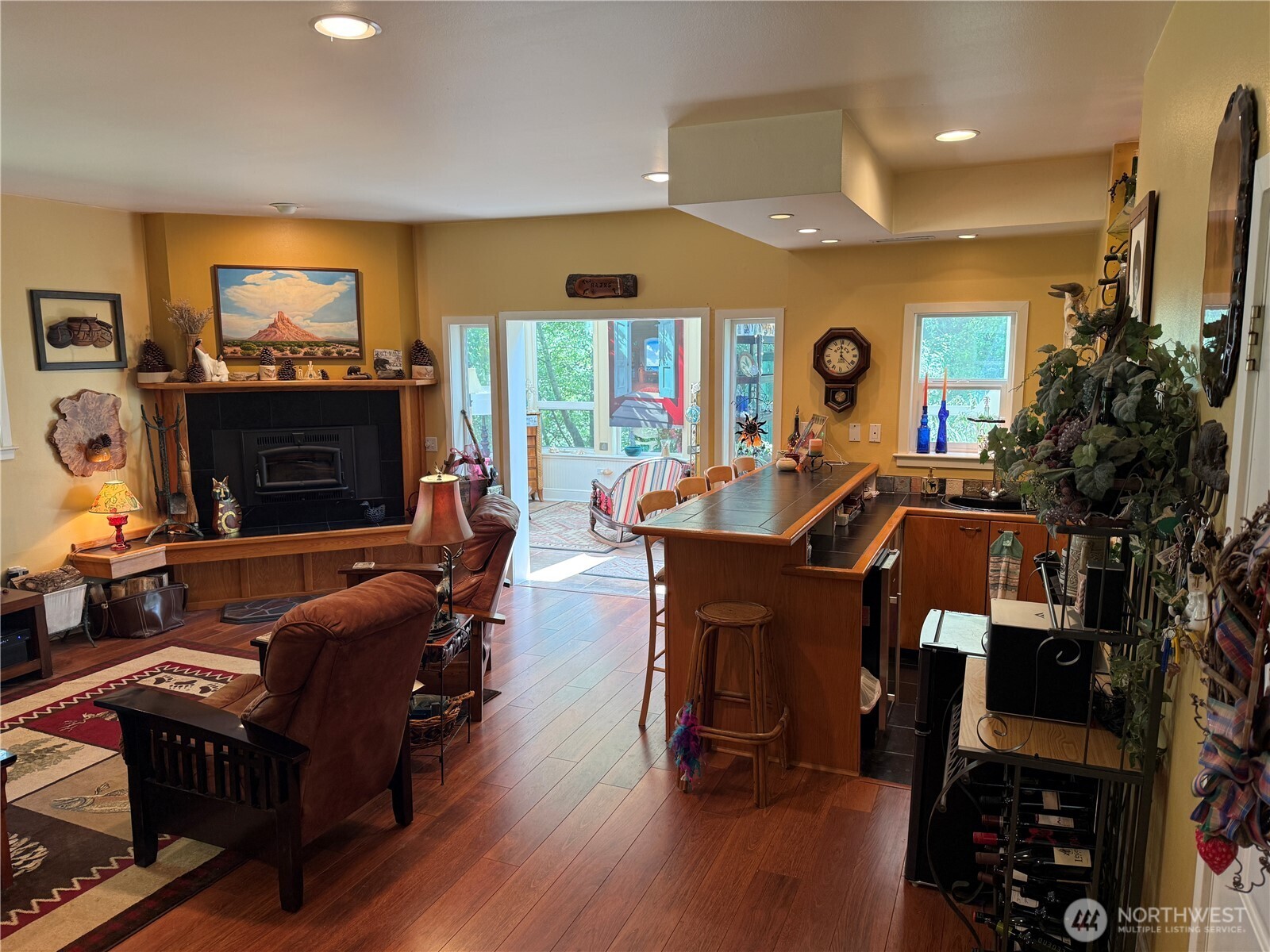 33704 J Place Property Photo 9