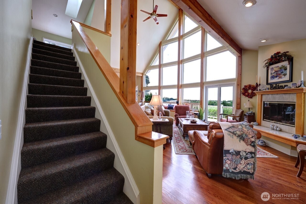 33704 J Place Property Photo 14