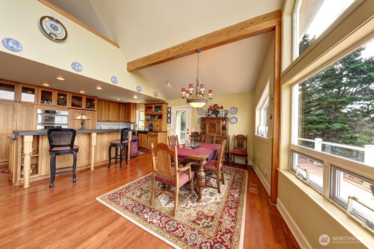 33704 J Place Property Photo 17