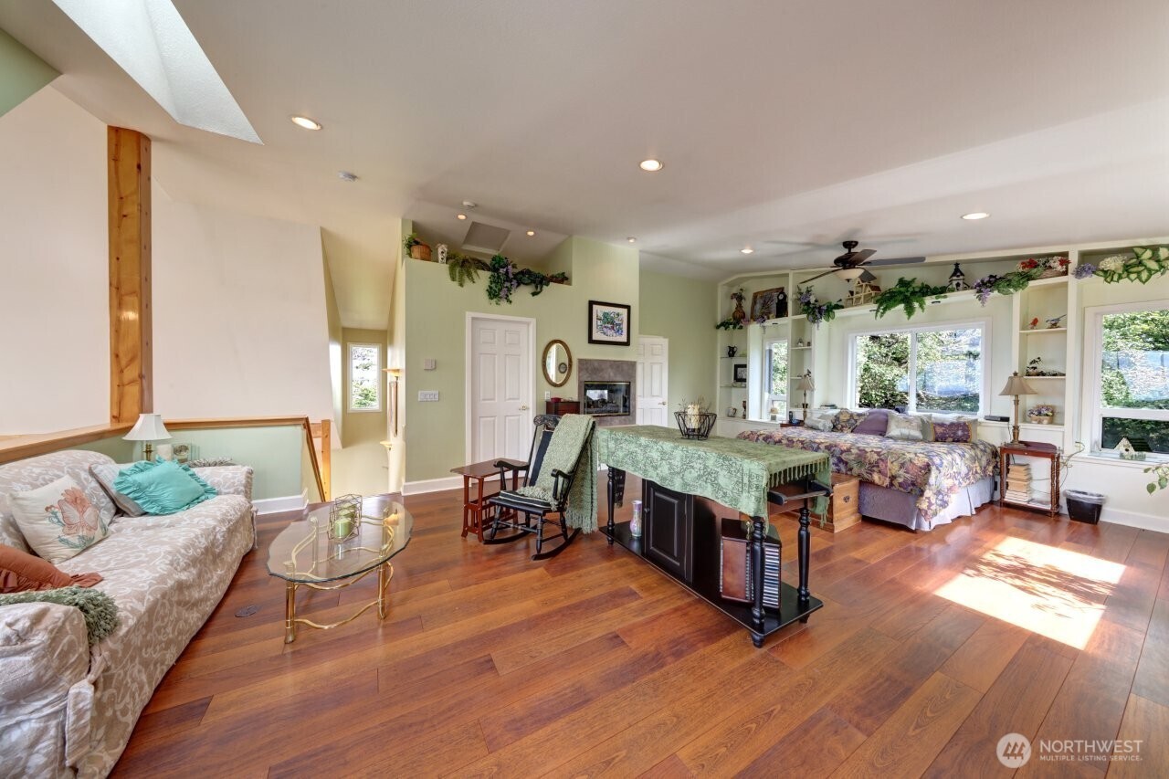 33704 J Place Property Photo 28