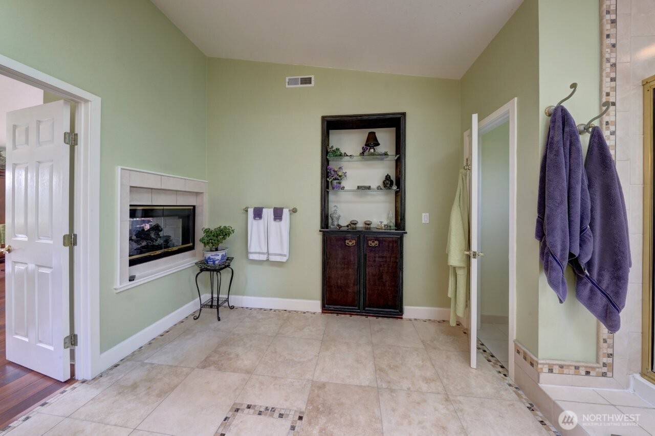 33704 J Place Property Photo 31