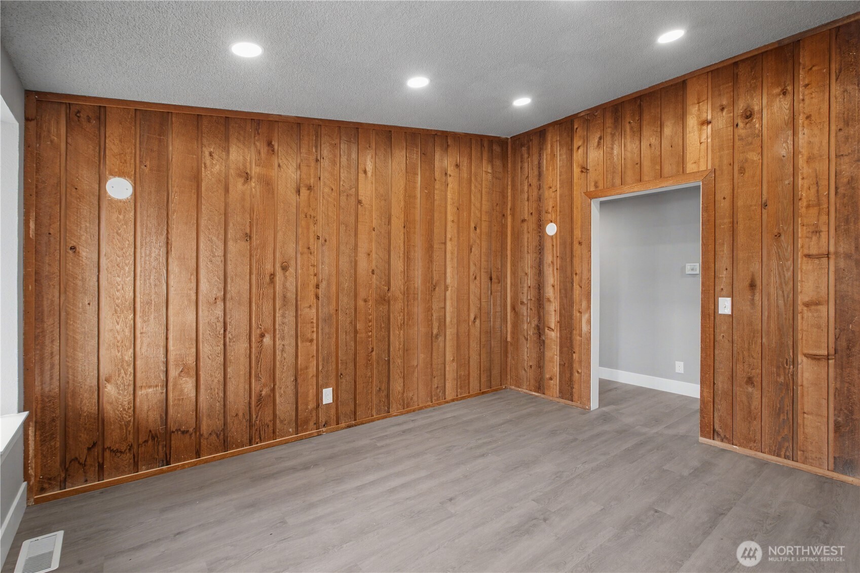 332 S Birch Street Property Photo 15