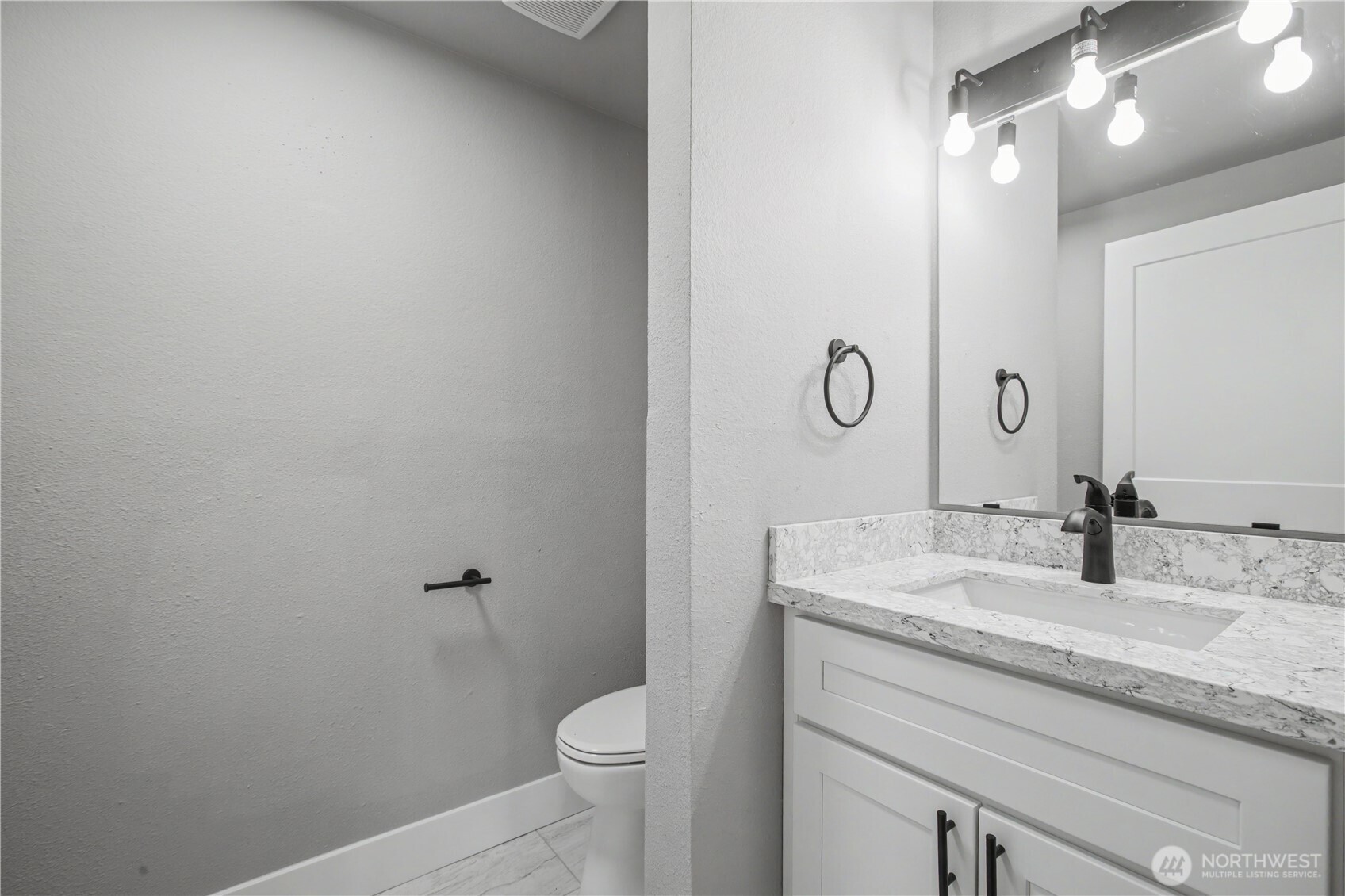332 S Birch Street Property Photo 18
