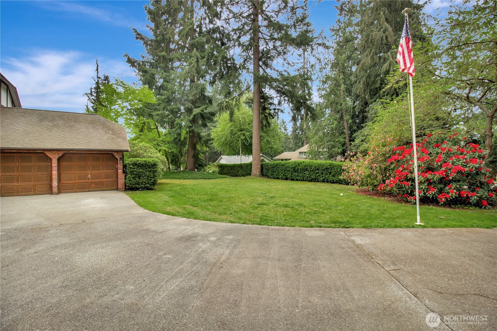 25431 Mountain Drive Property Photo 2