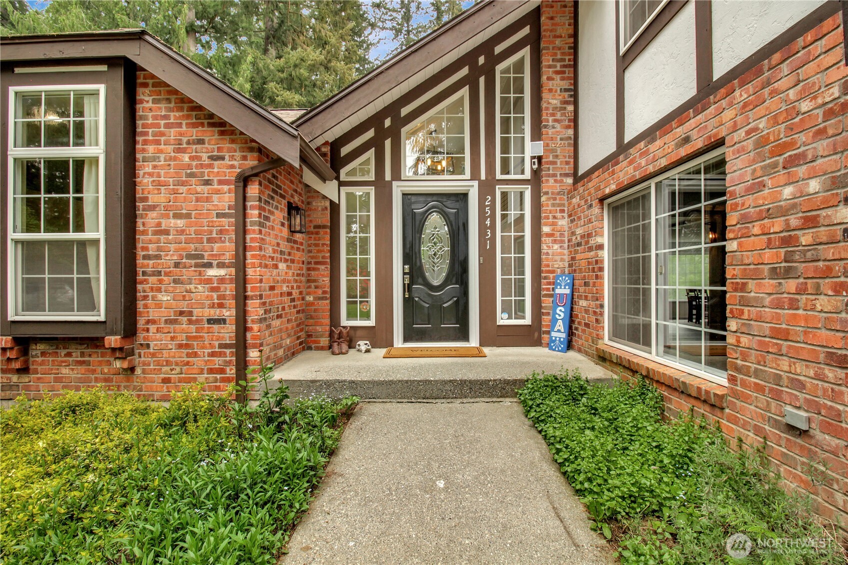 25431 Mountain Drive Property Photo 3