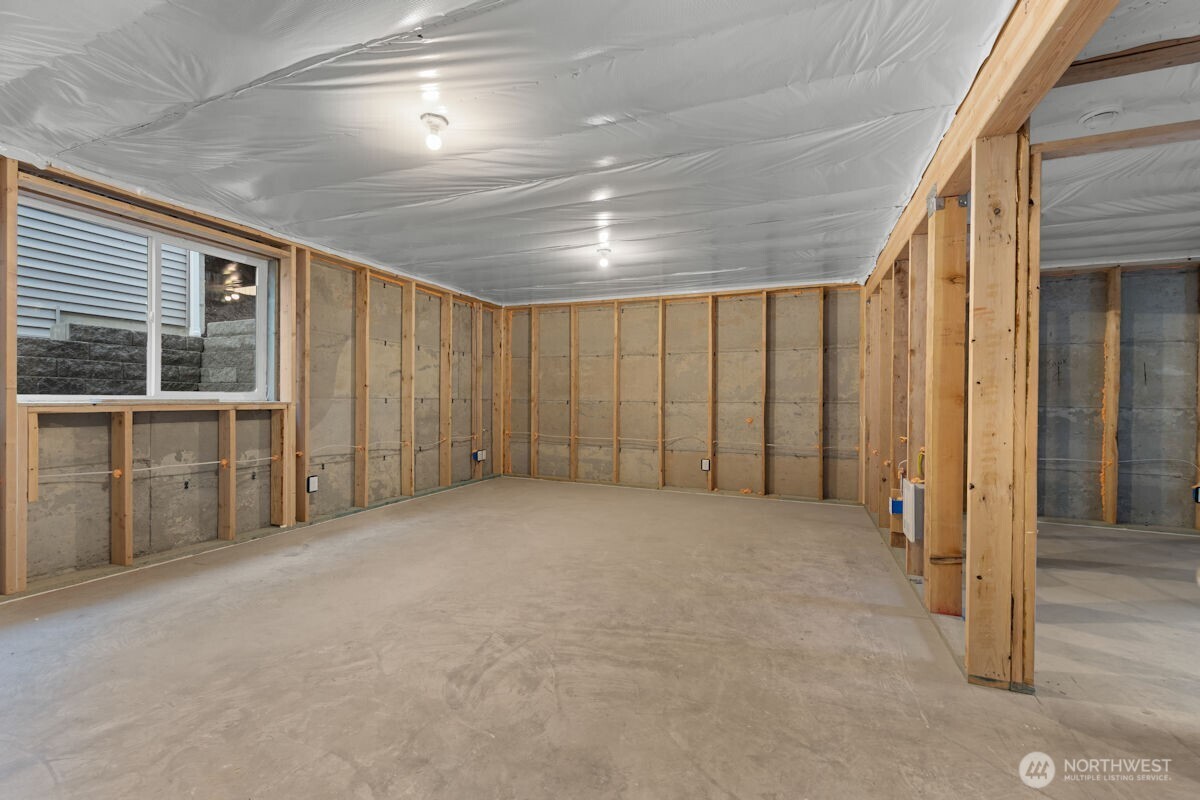 7427 45th Place Property Photo 29