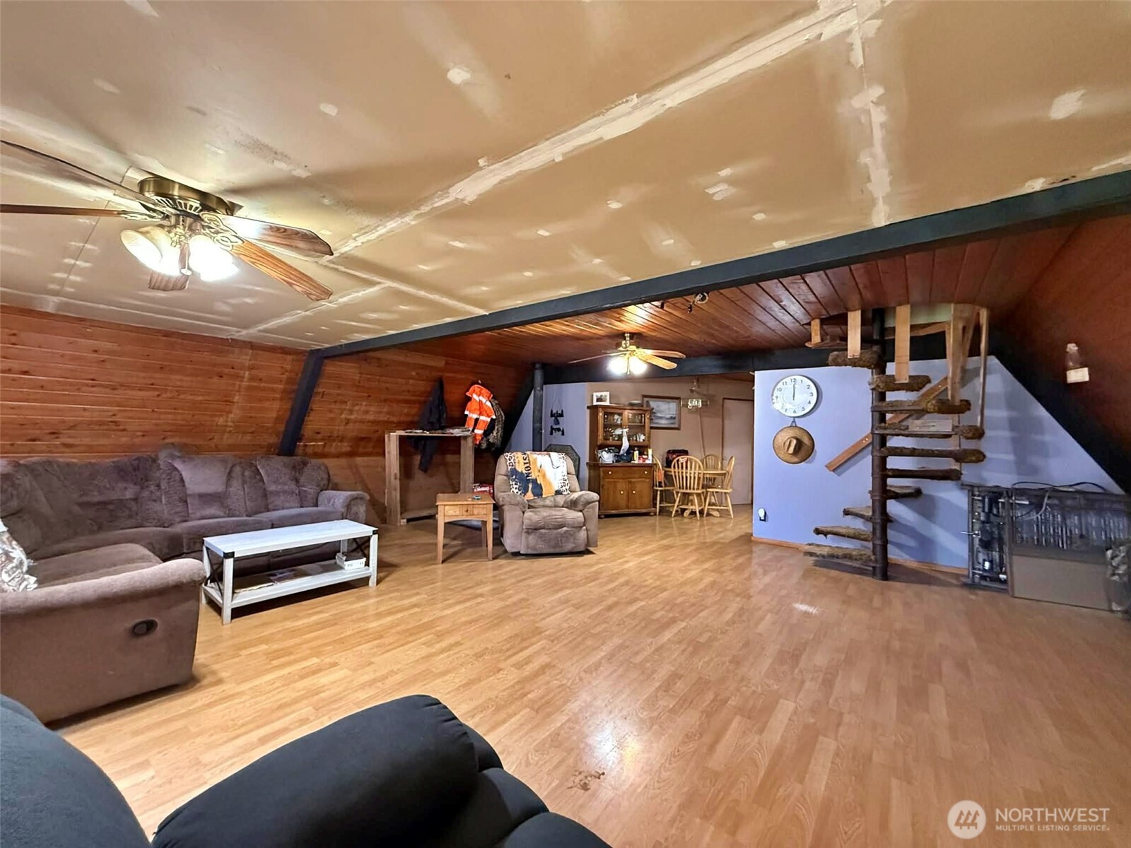 360 Peters Road Property Photo 8