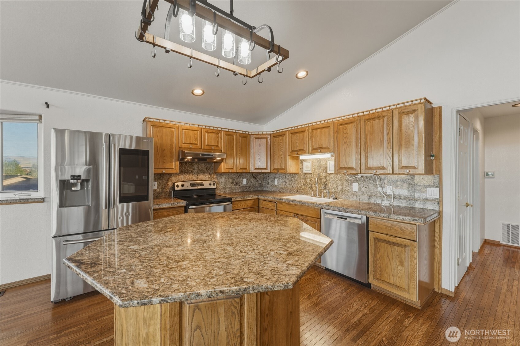 226 Balm Avenue Property Photo 10