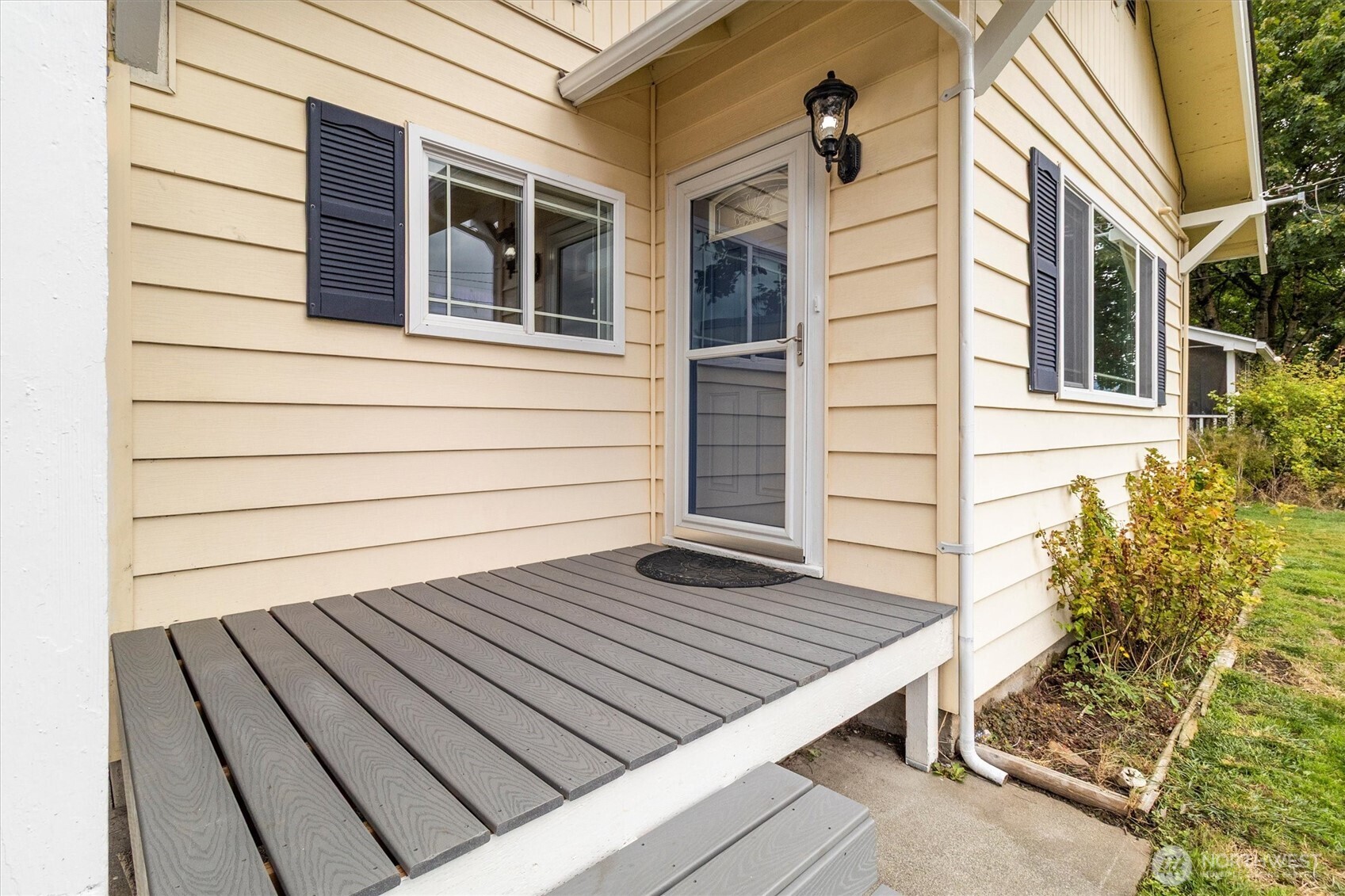 310 Second Street Property Photo 3