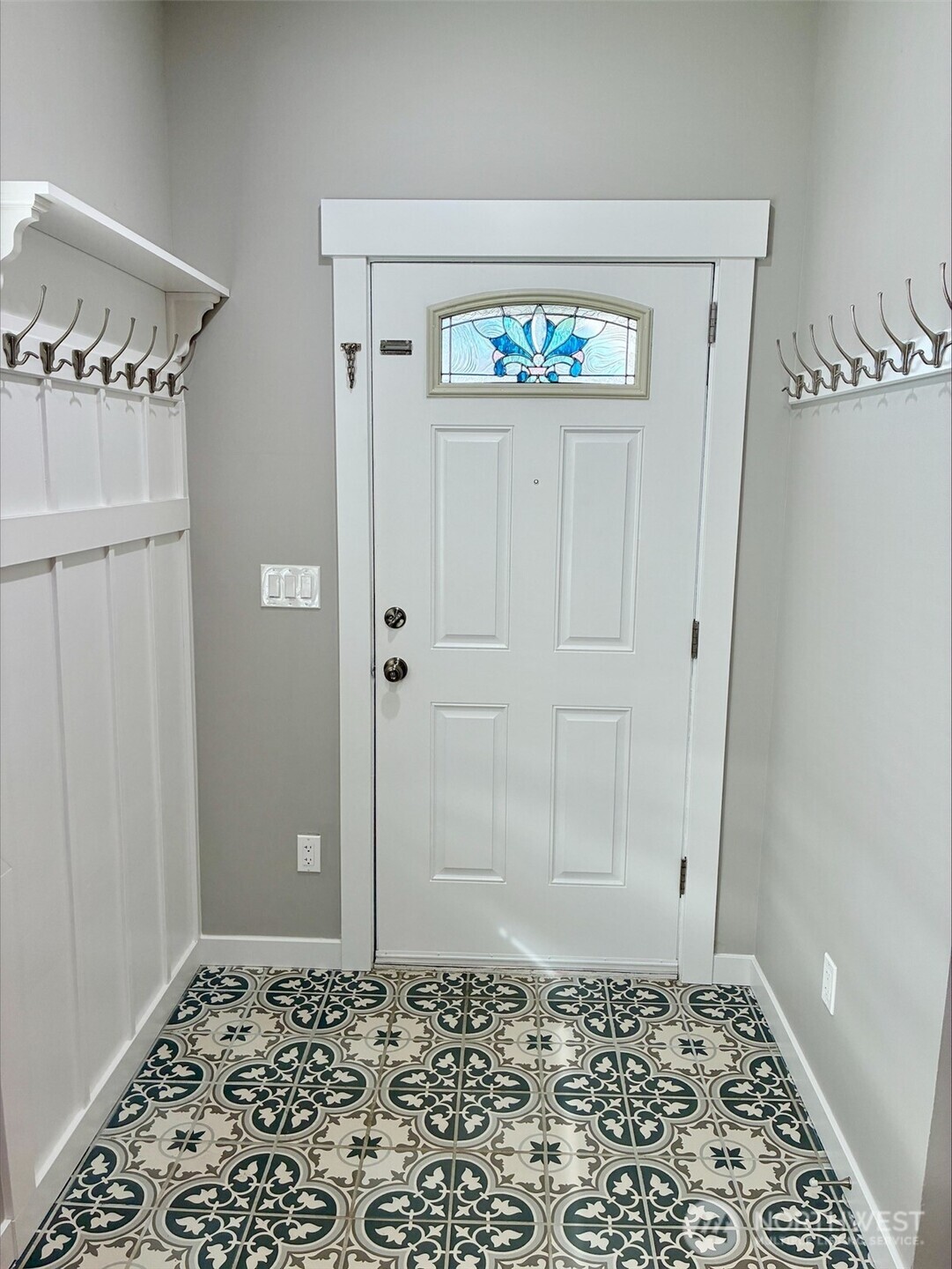 310 Second Street Property Photo 5