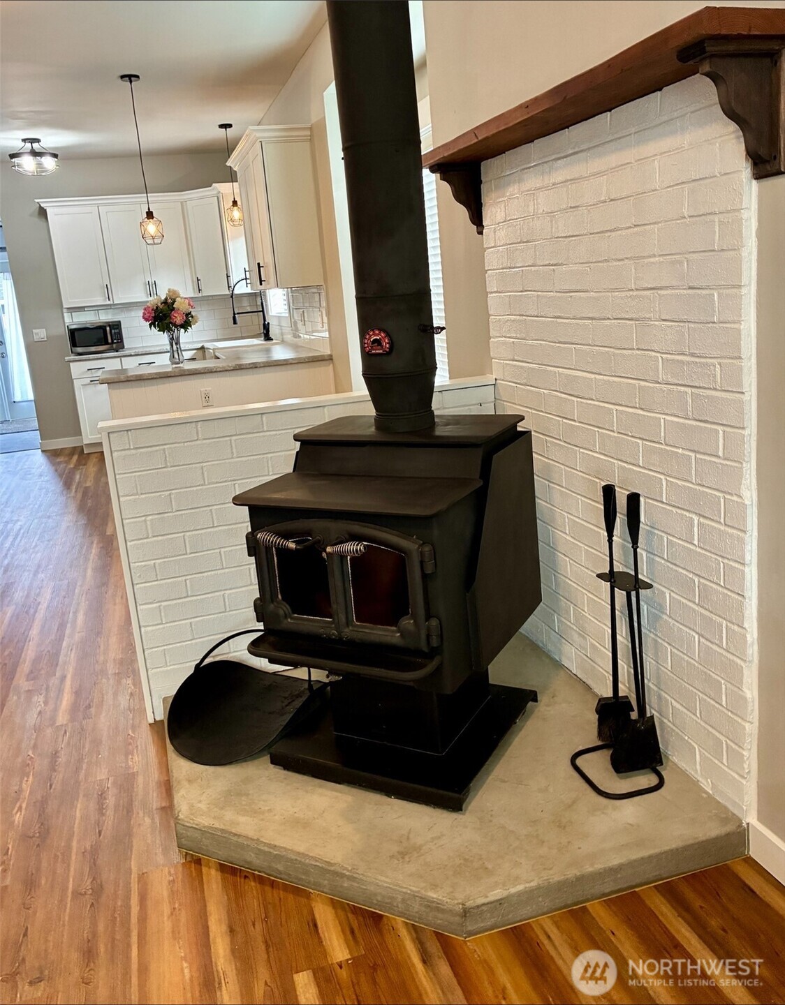 310 Second Street Property Photo 8