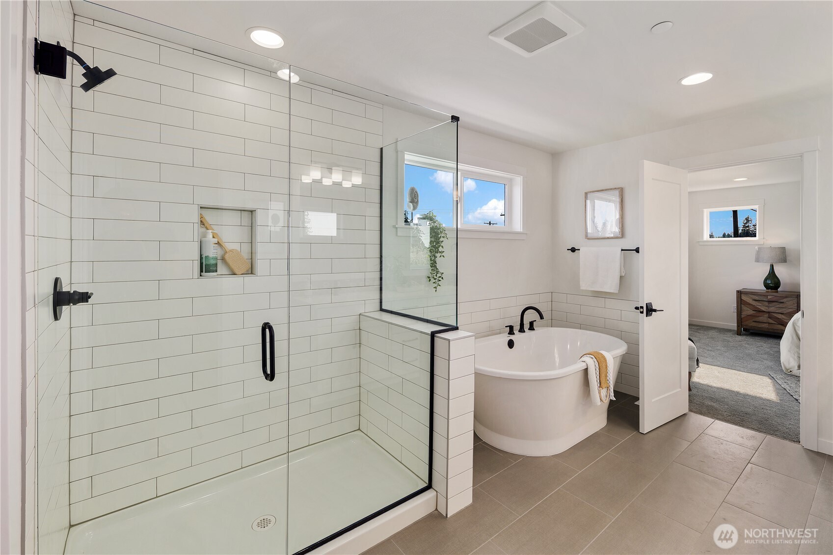 817 211th Place Property Photo 18