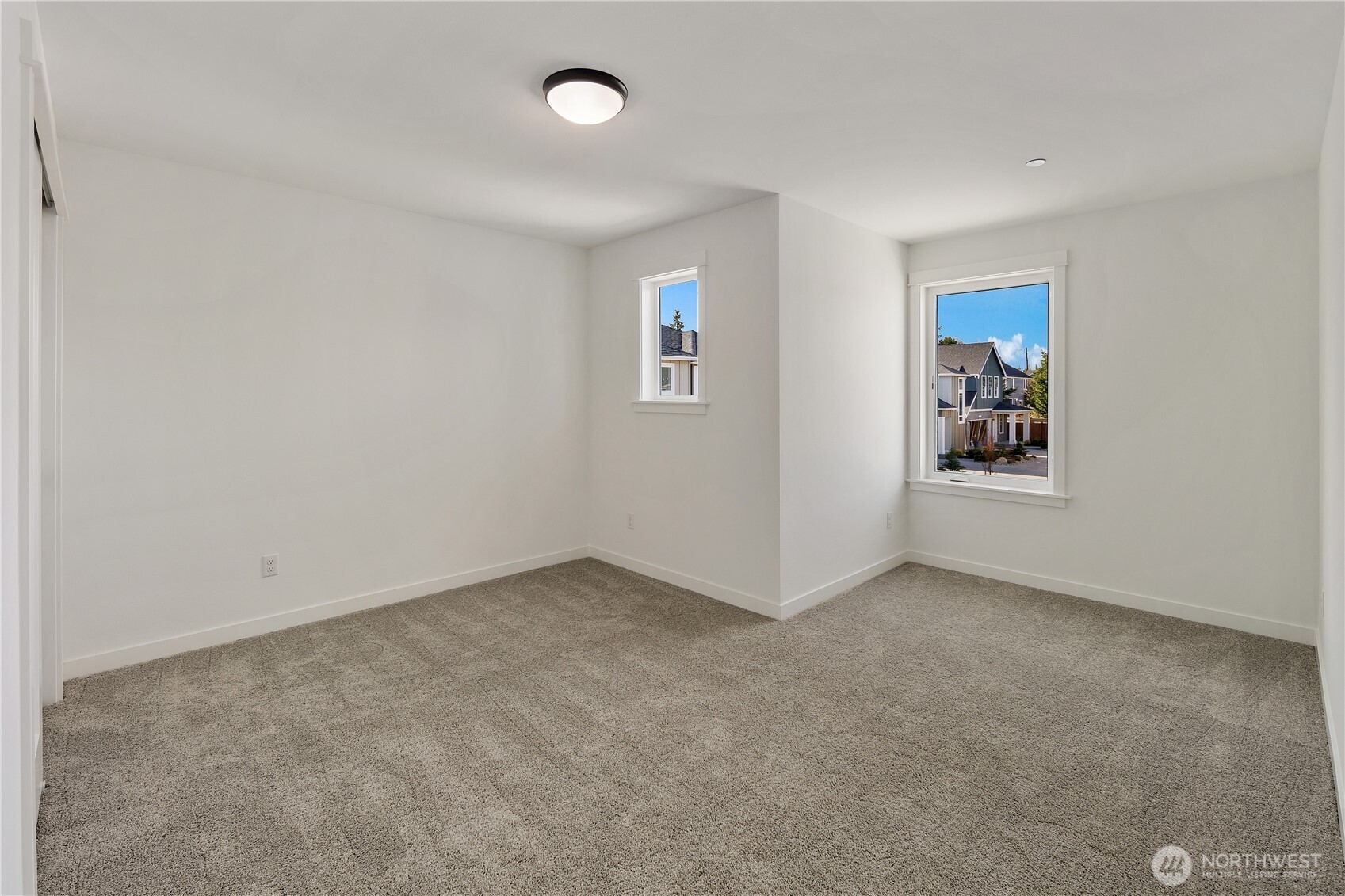 817 211th Place Property Photo 25