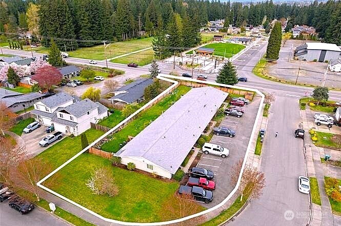 17820 Smokey Point Boulevard Property Photo 1