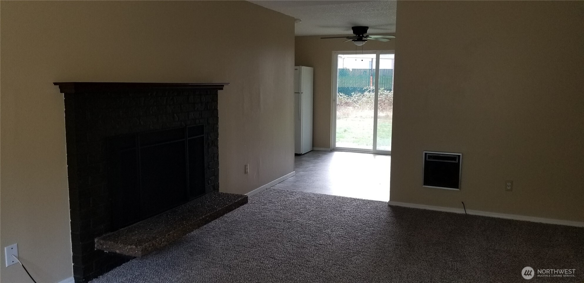 9210 9212 204th Street Property Photo 3