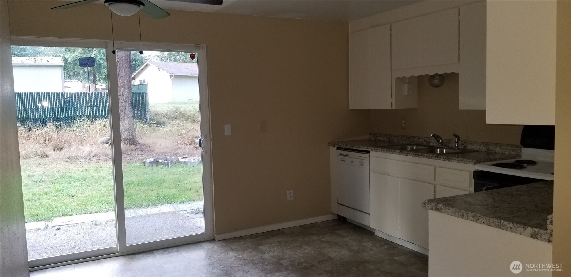 9210 9212 204th Street Property Photo 10