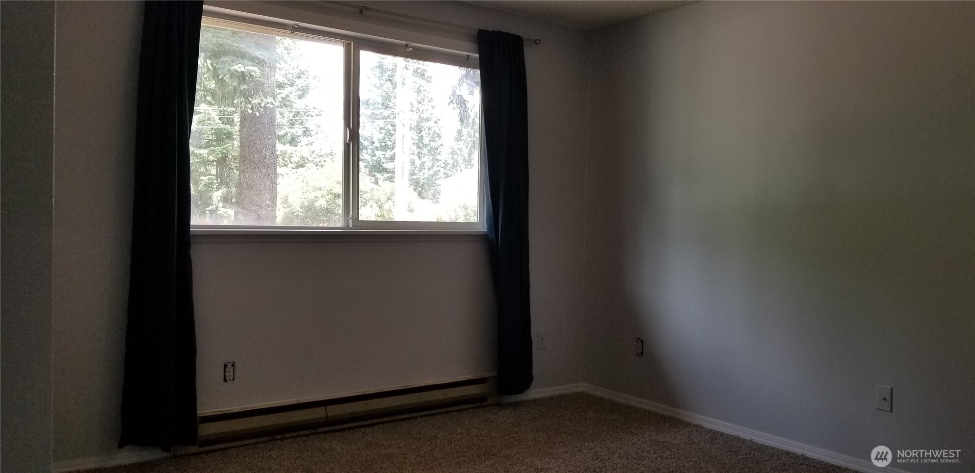 9210 9212 204th Street Property Photo 15