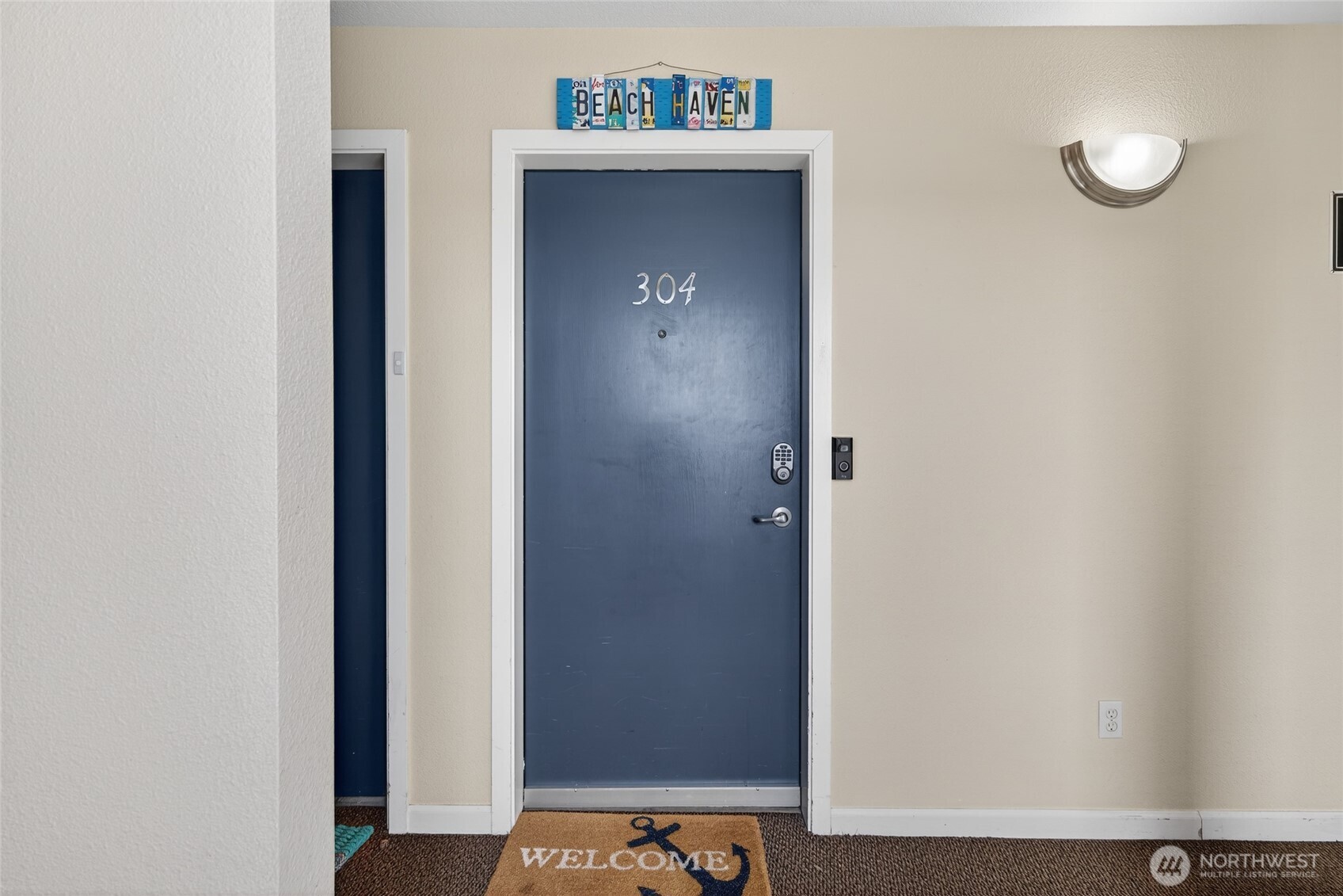 205 W Bolstad Avenue 304 Property Photo 7