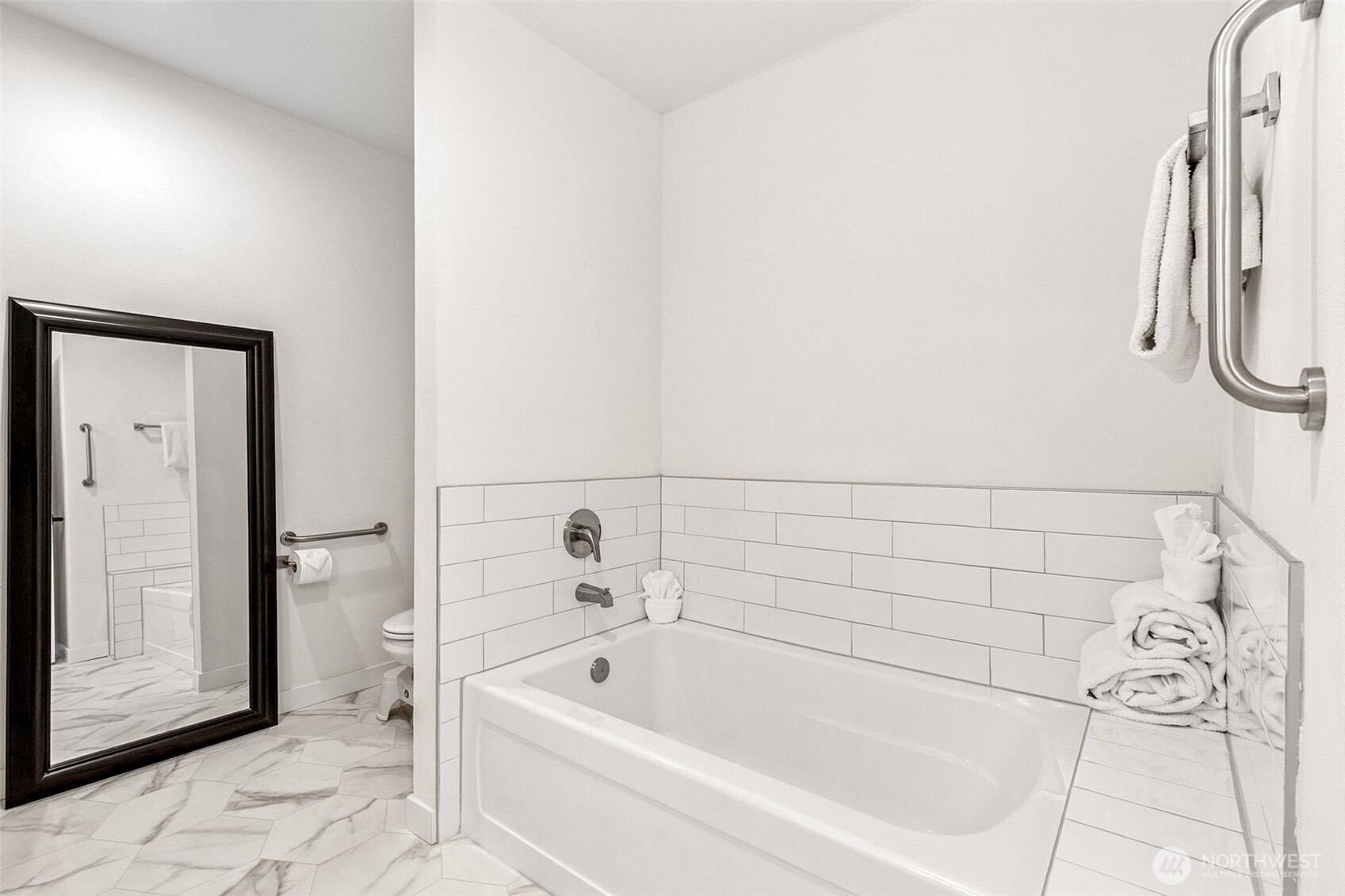21 E Sullivan Street Property Photo 24