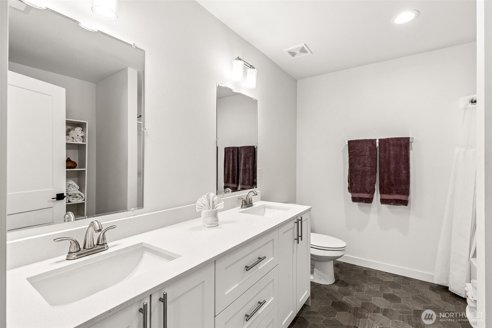 21 E Sullivan Street Property Photo 29