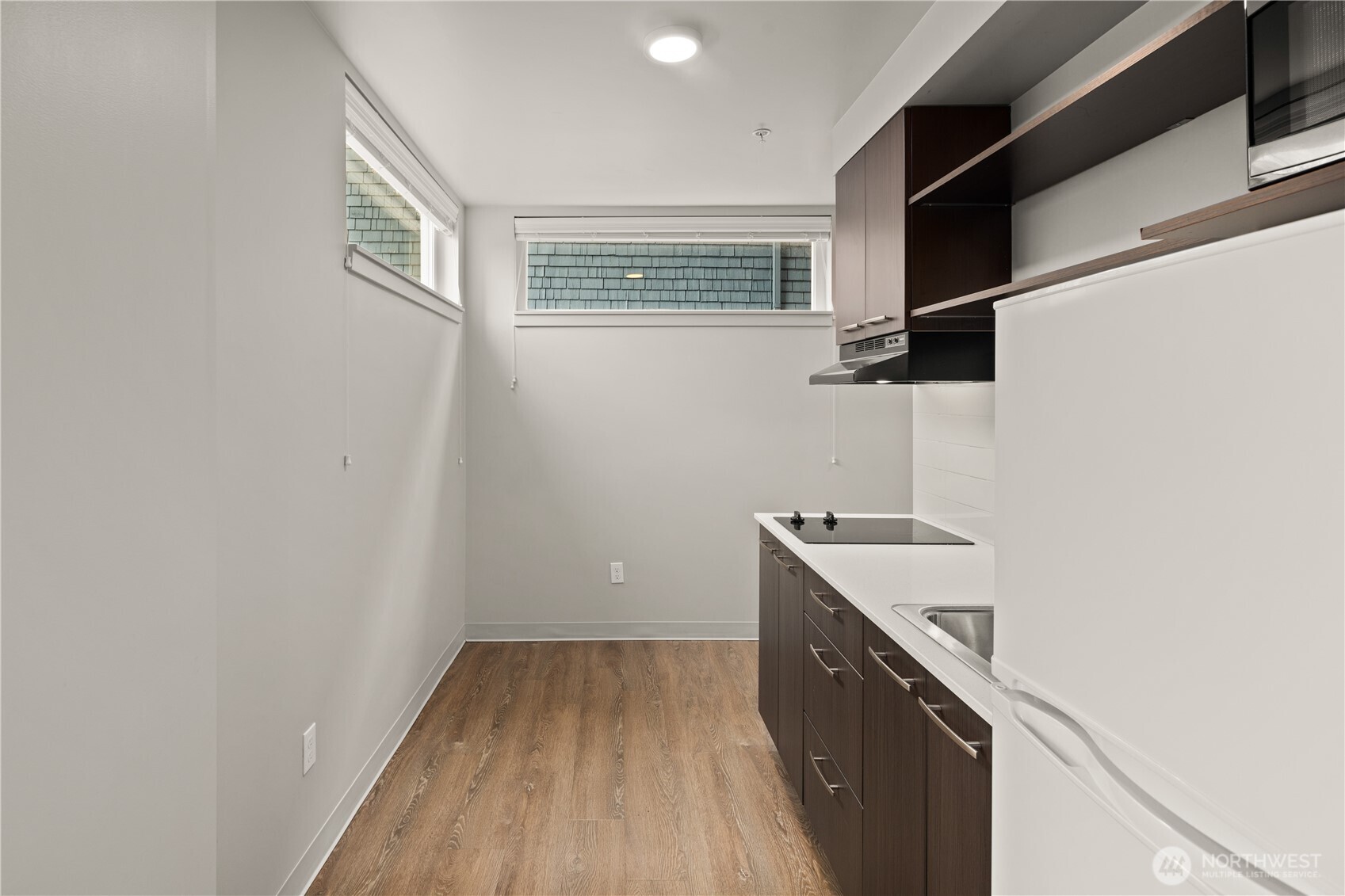 1814 E John Street Property Photo 12