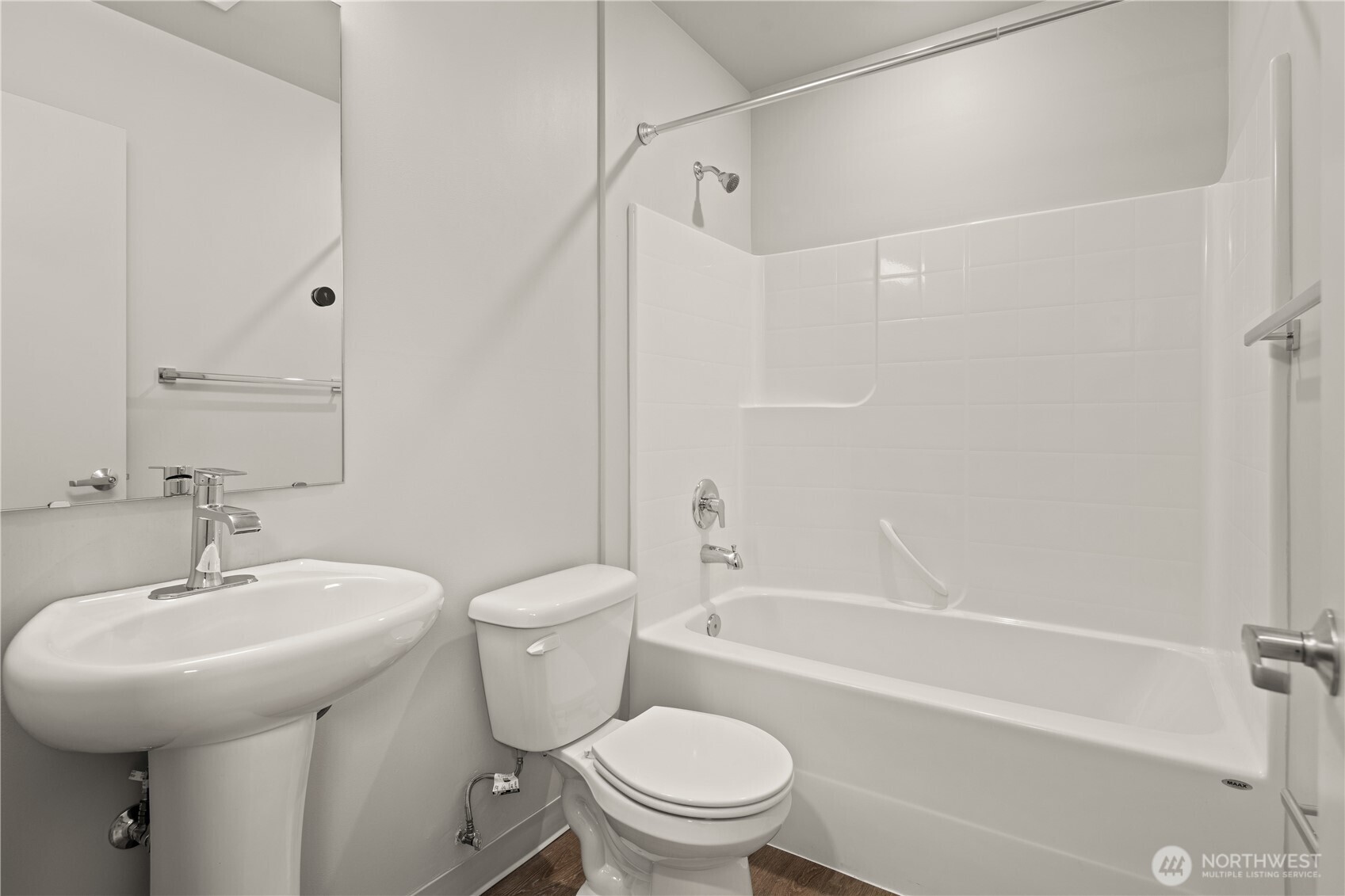1814 E John Street Property Photo 13