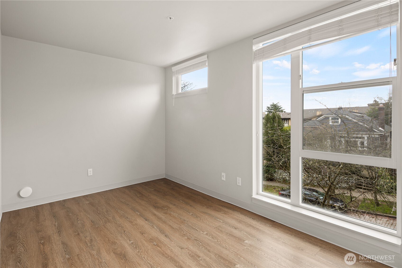 1814 E John Street Property Photo 14