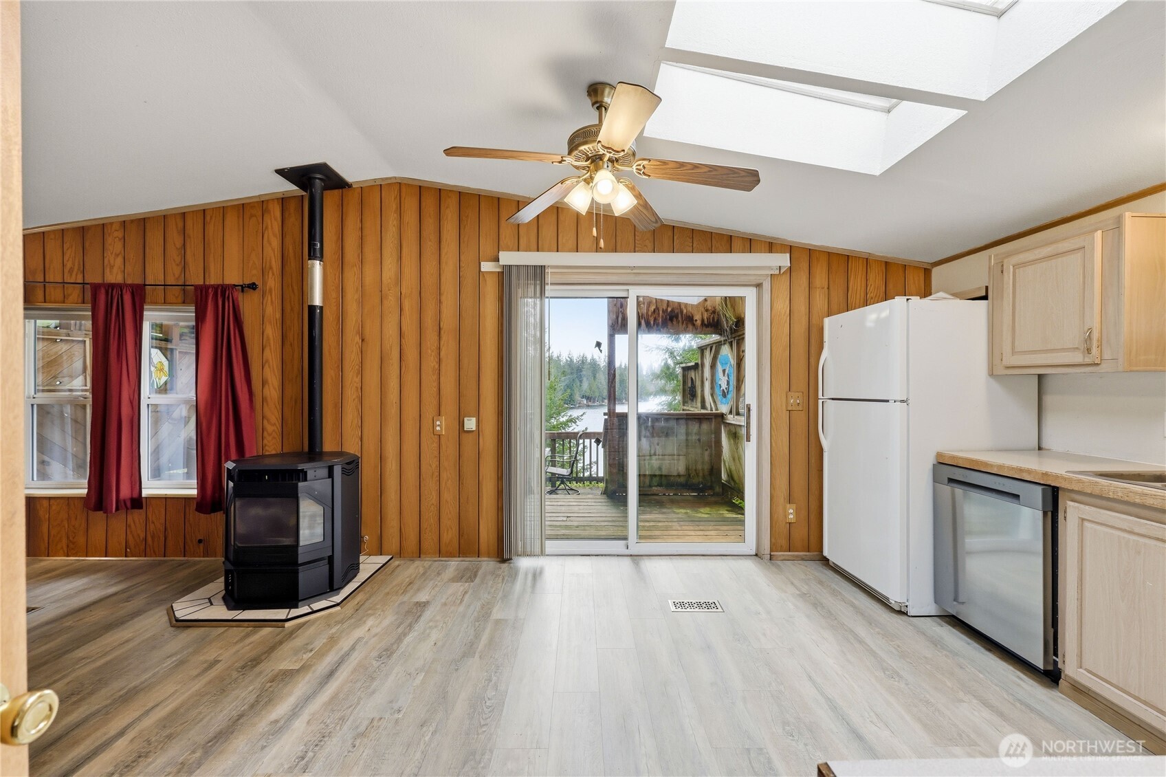 2120 Ne Tahuya Blacksmith Road Property Photo 16