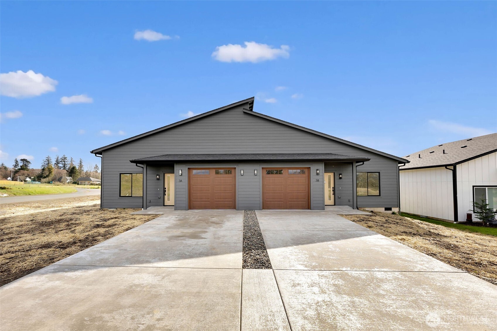 3 Anchor Way Loop B Property Photo 1