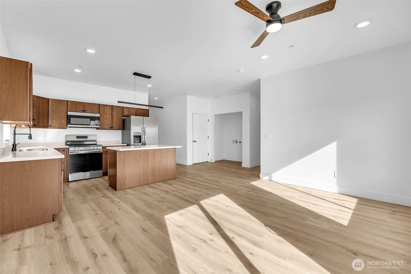 3 Anchor Way Loop B Property Photo 10