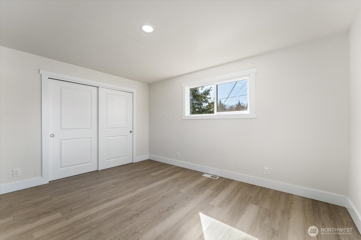 916 E Johnson Avenue Property Photo 24