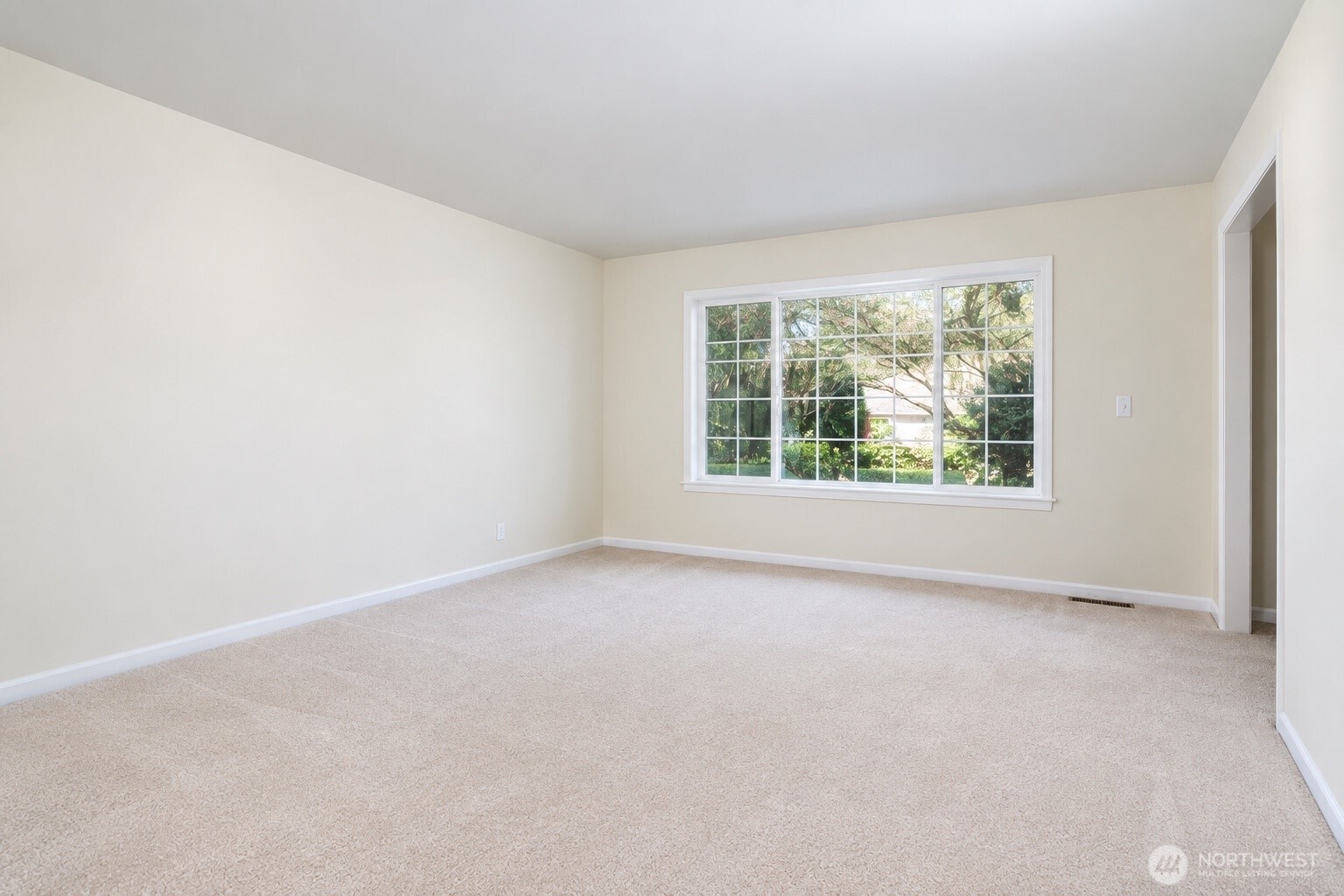 9012 169th Street Ct Property Photo 11